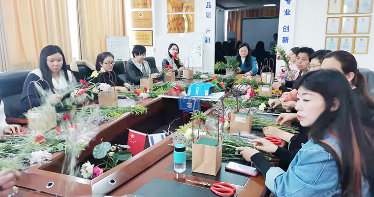 2022節(jié)日插花活動